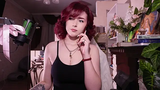 Chriss Fox online show from 10.22.25