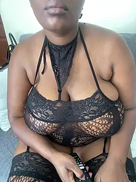 Snapshot of Naughty-sonia2 chatting on 02.02.26 Naughty-sonia2 online show from 02.02.26