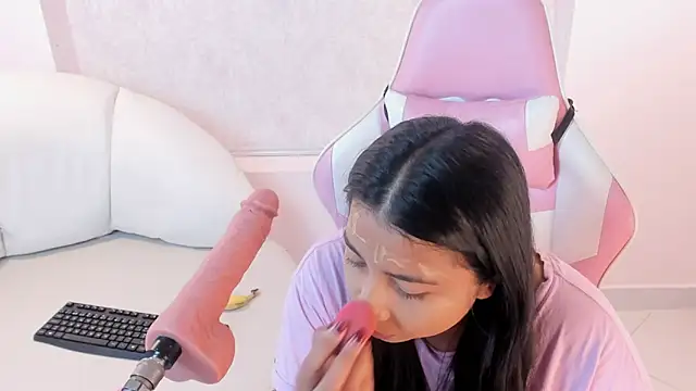 Miliaangeles online show from 03.12.26