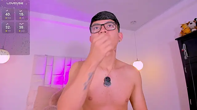 CodyTwink online show from 04.19.26