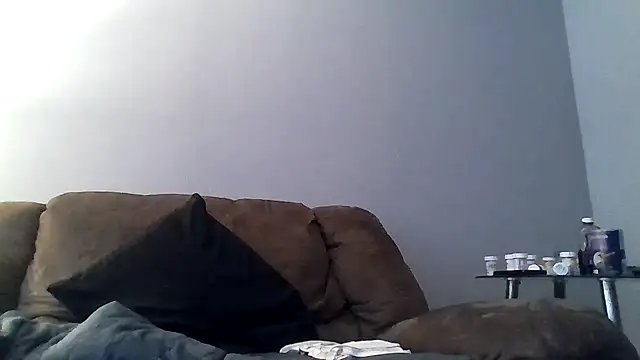 Snapshot of AllLeggs chatting on 03.13.25 AllLeggs online show from 03.13.25