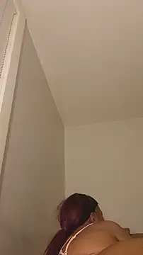 AllLeggs online show from 05.12.26