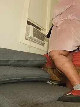 AllLeggs online show from 06.05.26