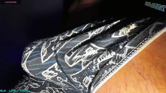 Snapshot of Deutscher_Gro8schwanz_88 chatting on 02.05.25 Deutscher Gro8schwanz 88 online show from 02.05.25