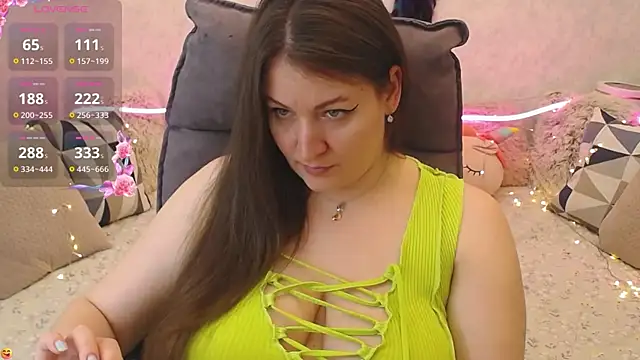 Snapshot of Nataly_cute chatting on 03.21.25 Nataly cute online show from 03.21.25