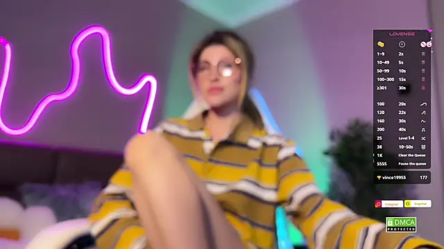 ellie miu online show from 12.21.24