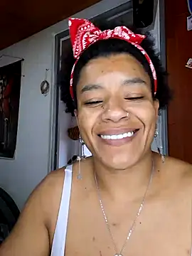 Snapshot of Selket11 chatting on 01.14.25 Selket11 online show from 01.14.25