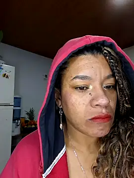 Snapshot of Selket11 chatting on 02.08.25 Selket11 online show from 02.08.25