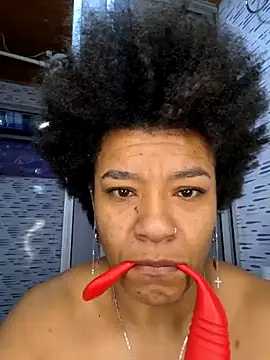 Snapshot of Selket11 chatting on 02.22.25 Selket11 online show from 02.22.25