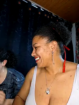 Snapshot of Selket11 chatting on 02.24.25 Selket11 online show from 02.24.25