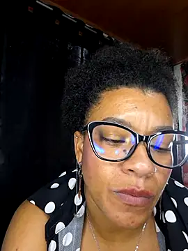 Snapshot of Selket11 chatting on 03.02.25 Selket11 online show from 03.02.25