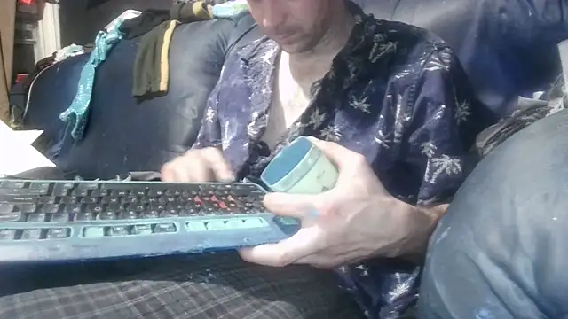 Snapshot of robeaulieu02 chatting on 01.27.25 robeaulieu02 online show from 01.27.25