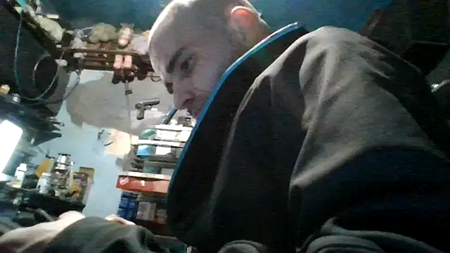 Snapshot of robeaulieu02 chatting on 12.03.25 robeaulieu02 online show from 12.03.25