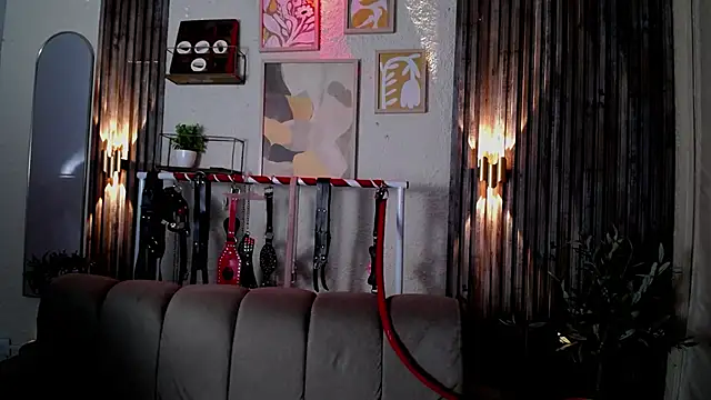 Snapshot of Naty_slavedoll chatting on 05.21.26 Naty slavedoll online show from 05.21.26