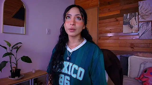 amber curly online show from 06.18.26