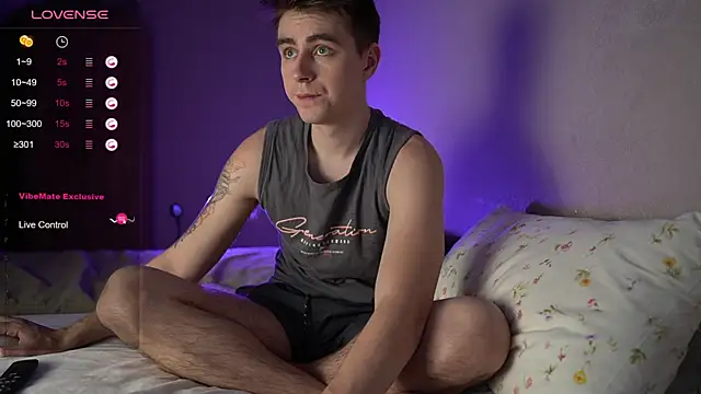 TaisonBrownX online show from 12.04.25