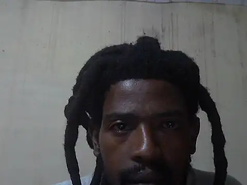 Snapshot of gldnmvsk_XO chatting on 02.22.26 gldnmvsk XO online show from 02.22.26