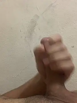 Snapshot of rodrig3105 chatting on 02.15.25 rodrig3105 online show from 02.15.25