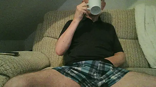 Snapshot of mr_english50 chatting on 04.28.26 mr english50 online show from 04.28.26