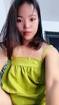 Snapshot of Haralushiaaax chatting on 08.07.26 Haralushiaaax online show from 08.07.26
