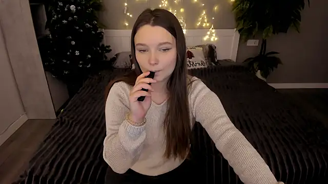 MagicPeachh  online show from 01.06.26