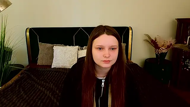 MagicPeachh  online show from 03.13.26