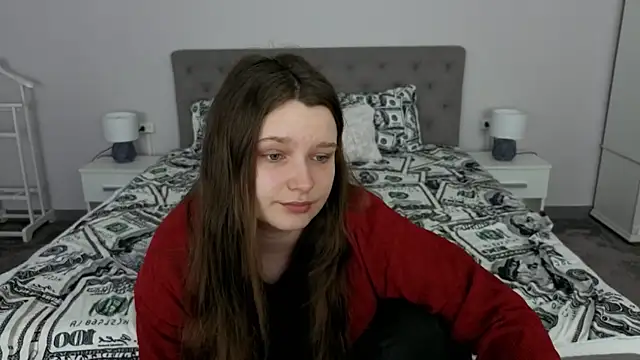 MagicPeachh  online show from 05.08.26