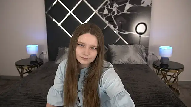 MagicPeachh  online show from 06.19.26