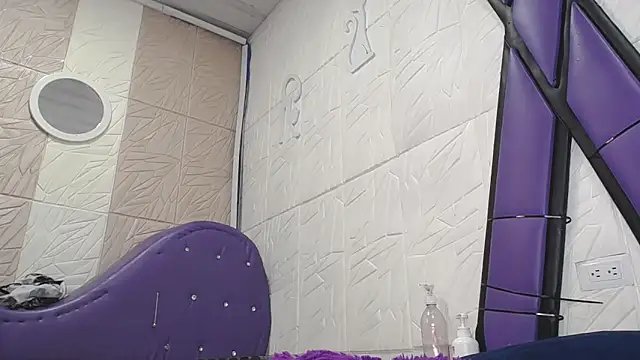 Malory Cortez online show from 12.02.24