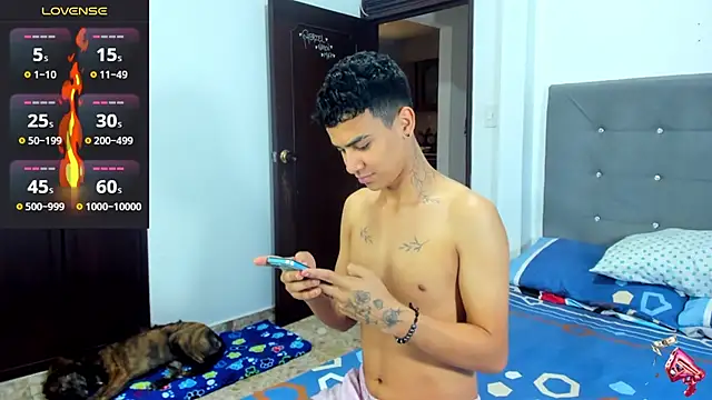 Snapshot of agustiinboy chatting on 02.09.26 agustiinboy online show from 02.09.26