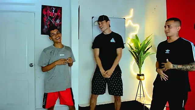 oversizedxguys online show from 04.11.26