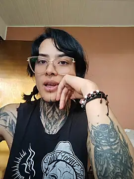 taaylor33 online show from 05.02.26
