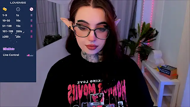 Dixi Pixi  online show from 02.22.25