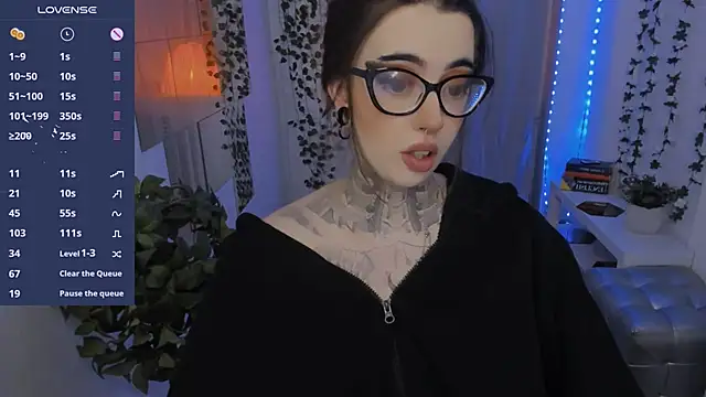 Snapshot of Dixi_Pixi_ chatting on 05.29.26 Dixi Pixi online show from 05.29.26