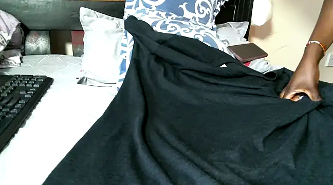 Snapshot of curvy_natallie chatting on 03.18.25 curvy natallie online show from 03.18.25