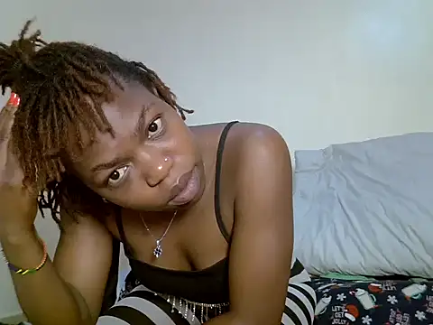 Snapshot of curvy_natallie chatting on 09.14.25 curvy natallie online show from 09.14.25