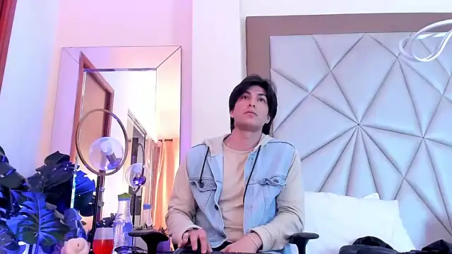 Karimferrer online show from 01.09.25