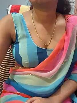 Snapshot of Spicy_sari_girl chatting on 01.04.25 Spicy sari girl online show from 01.04.25