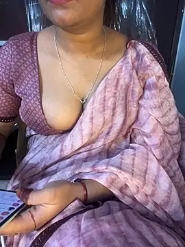 Snapshot of Spicy_sari_girl chatting on 03.12.26 Spicy sari girl online show from 03.12.26