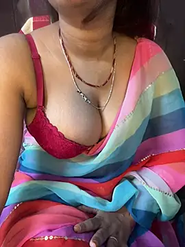 Snapshot of Spicy_sari_girl chatting on 04.09.26 Spicy sari girl online show from 04.09.26