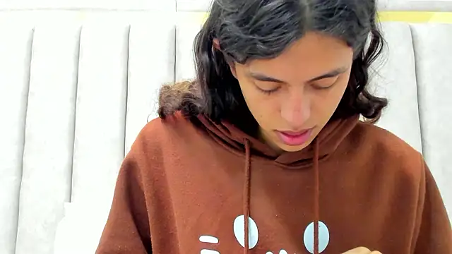 Snapshot of FreyaMoller chatting on 02.21.26 FreyaMoller online show from 02.21.26