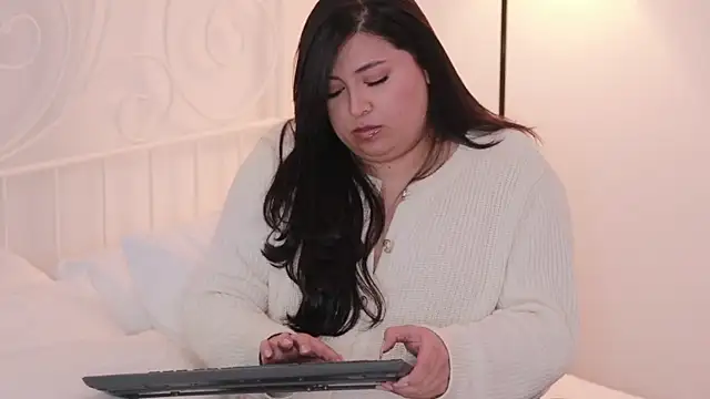 Adia  online show from 02.13.25