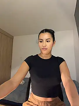 Snapshot of Kimm_khalifa chatting on 06.03.26 Kimm khalifa online show from 06.03.26