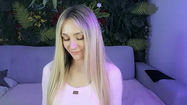 Snapshot of Horny_Blond chatting on 11.07.25 Horny Blond online show from 11.07.25