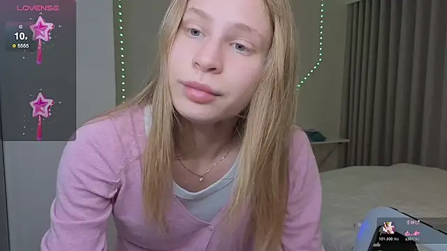 Snapshot of Elis_Fox chatting on 01.18.26 Elis Fox online show from 01.18.26