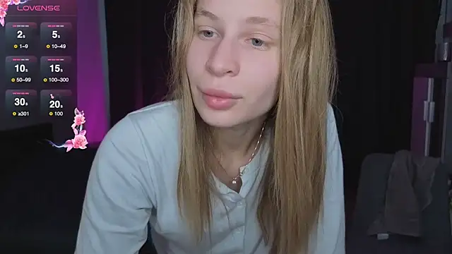 Snapshot of Elis_Fox chatting on 02.24.26 Elis Fox online show from 02.24.26