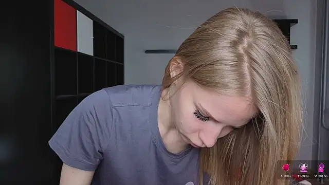Snapshot of Elis_Fox chatting on 06.01.26 Elis Fox online show from 06.01.26