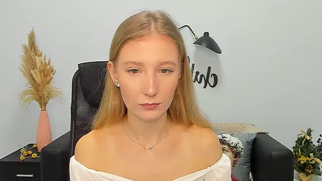 LolaWilsons online show from 12.29.24