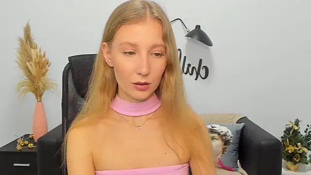 LolaWilsons online show from 12.31.24