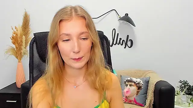 LolaWilsons online show from 01.17.25